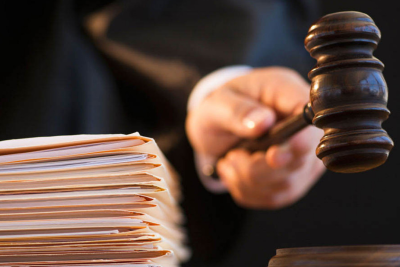 Qanunsuz mərc oyunları təşkil etməkdə təqsirləndirilən şəxsə hökm oxunub