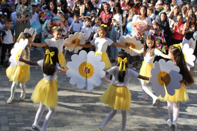 Bakıdakı məktəbdə qaraçılar günü… - İDDİA + YENİLƏNİB