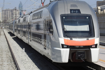 Sürət qatarlarında problem yaranıb, turniketlər işləmir