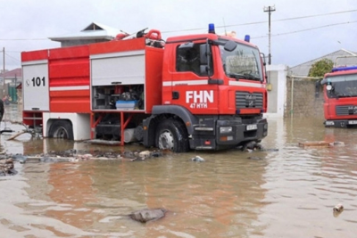 Su basmış yerlərdən 135 nəfər xilas edilib - 33-ü uşaqdır