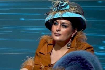 Elza Seyidcahan canlı yayımda telefonu Zaurun üzünə söndürdü