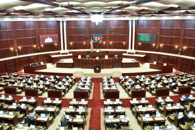 Tündlüyü beş faizdən yuxarı olan alkoqollu içkilərin reklamı qadağan edilir