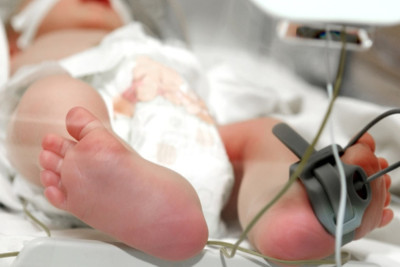 Xırdalanda FACİƏ: 1 yaşlı uşaq yandı