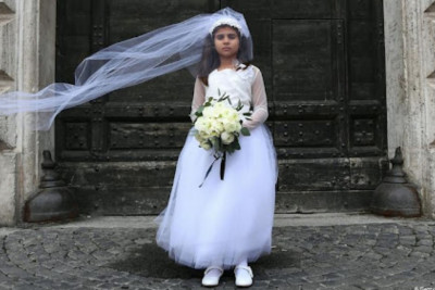 Sinif yoldaşı zəng etdi, erkən nikahın qarşısı alındı - VİDEO 