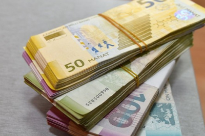 Bakıda satıcı işlədiyi mağazadan 20 min manat oğurladı