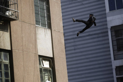 Sabunçu Tibb Mərkəzində FACİƏ: Xəstə 3-cü mərtəbədən yıxıldı