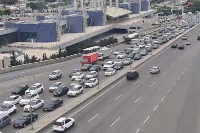 Bakının tıxaclı yolları açıqlanıb - SİYAHI