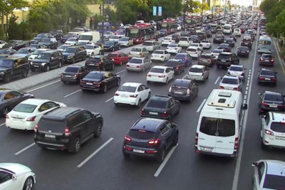 Bakıda 12 istiqamətdə sıxlıq var - SİYAHI