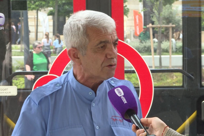 Avtobus sürücüləri sərnişinlərdən şikayət etdilər - VİDEO