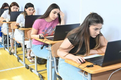 2006 müəllim sertifikatlaşdırma imtahanında keçə bilməyib
