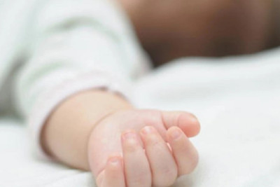 2 yaşlı uşaq siçan dərmanı içdi 