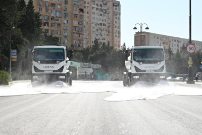 Paytaxt küçələri yenidən yuyuldu
