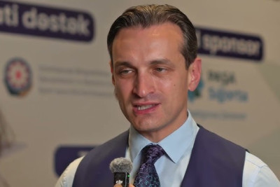 Qadınlar işləməsin deyən Fərhad Pərvizini xanımlar işdən çıxartdırdı