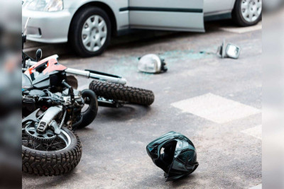 Səbaildə yol qəzasında motosikletçi ölüb