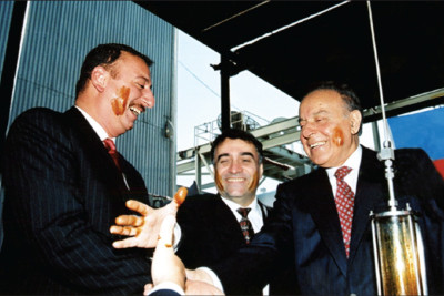 "Əsrin müqaviləsi"nin imzalanmasından 31 il keçir