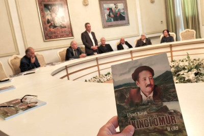 Elşad Baratın kitabı təqdim edildi