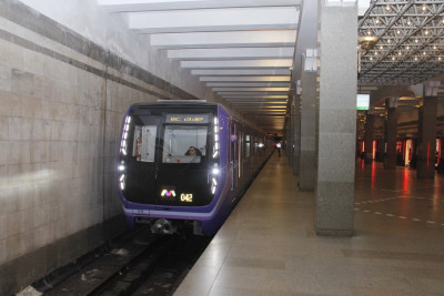 Bakı metrosunda problemlər bitmir: Yenə ləngimə, yenə şikayət…