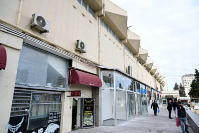 "Moskva" univermağının binasında qanunsuz təmir işləri aparılıb