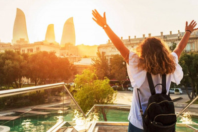 "Ölkəyə gələn 100 turistdən cəmi 20-si Bakıdan kənara gedir" - Deputat