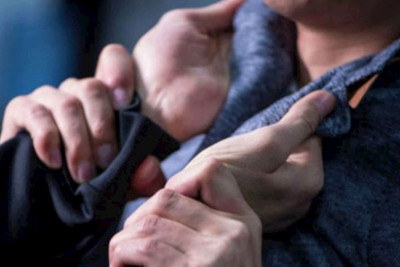 Bakıda sürücülər tıxacda yol verməmək üstündə dava etdilər