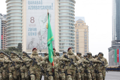 Parad niyə saat 1-də başlayacaq?