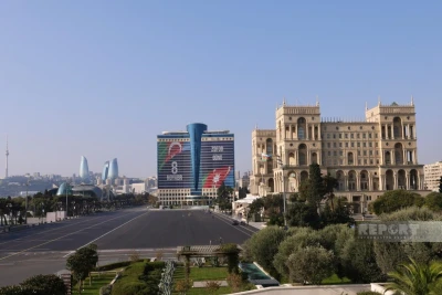 Azadlıq meydanı hərbi parada hazırdır