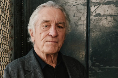Robert De Niro Bakıya gələcək