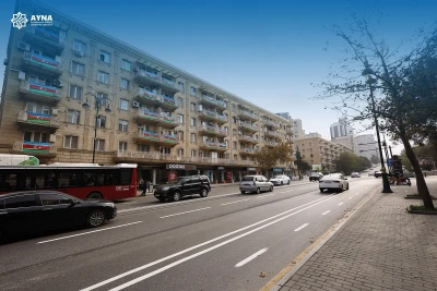 Bakının İnşaatçılar prospektində mikromobillik zolağı təşkil edilir