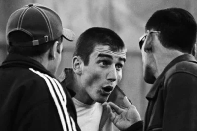 Mehdiabadda kafe sahibi hesab davası elədi, adam bıçaqladı