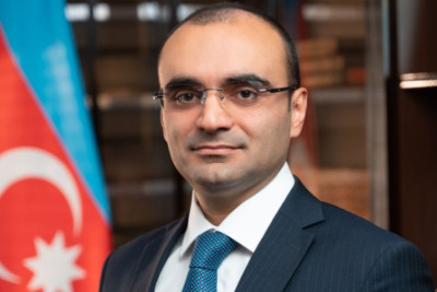 Yeni icra başçısı köməkçisini işdən çıxardı