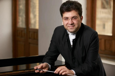 Əyyub Quliyev Dövlət Kamera Orkestrinə dirijor təyin edilib