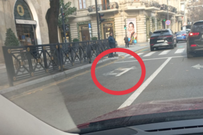 Üst-üstə çəkilən nişanlar sürücüləri çaş-baş salır - ŞİKAYƏT