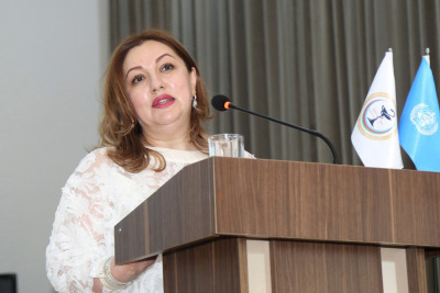 Bu həkimlər işləyə bilmək üçün rüşvət verib - Siyahı və məbləğ