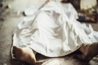 Bakıda meyiti bit-birə basdı