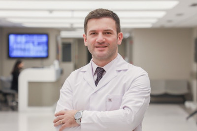 Əməkdar artistin əməliyyatdan sonra bədəni çürüyür? - YENİLƏNİB