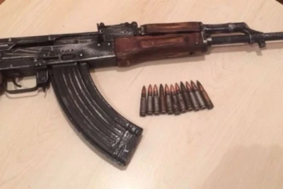 Polis qanunsuz saxlanılan silah-sursat aşkarlayıb