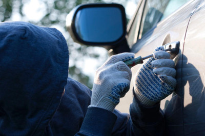 Avtomobillərdən oğurluq edən şəxs saxlanıldı