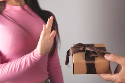 Qadının könlünü almağa getmişdi, döydü — Bakıda qəribə hadisə