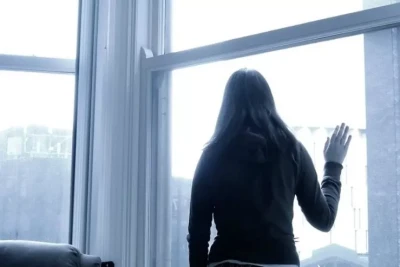 Bakıda FACİƏ: 17 yaşlı qız 10-cu mərtəbədən yıxılıb ÖLDÜ