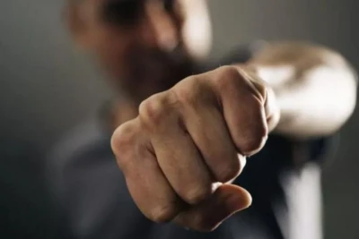 Bakıda qayınatasının çənəsini sındıran şəxsə hökm oxundu