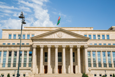 İcra mərhələsində vəfat etmiş tərəflərin varisləri eyni tələb üzrə yeni iddia qaldıra bilməz