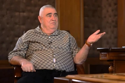 "Evə pulu əyri yollarla gətirirdim" - Şərurlu İsfəndiyar