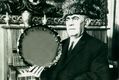 Xan Şuşinskinin doğum günüdür