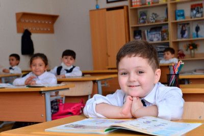 Bu gün minlərlə şagird məktəb təhsilinə başlayır