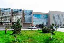 Abşeronda QANLI İNSİDENT: baş həkimin müavini bıçaqlandı
