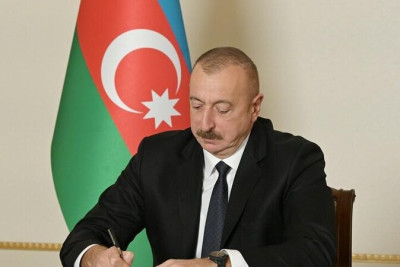 Ali məktəblərə qəbulda ən yüksək nəticə göstərən tələbələrə Prezident təqaüdü verildi